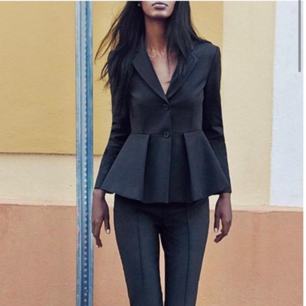 NWT Theory Braneve Continuous Wool Blend Peplum Blazer Jacket Beige Size 2 $525 - Picture 8 of 8
